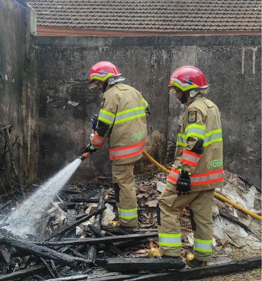 Kebakaran Tumpukan Sampah di Mantrijeron Kembali Nyaris Sambar Rumah